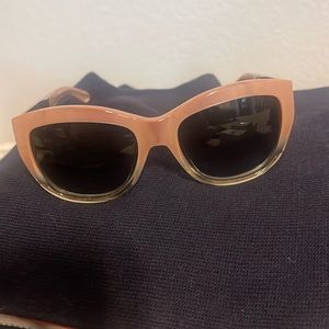 Bobbi Brown Sunglasses Dusty Rose. No scratches. Silver zip padded case